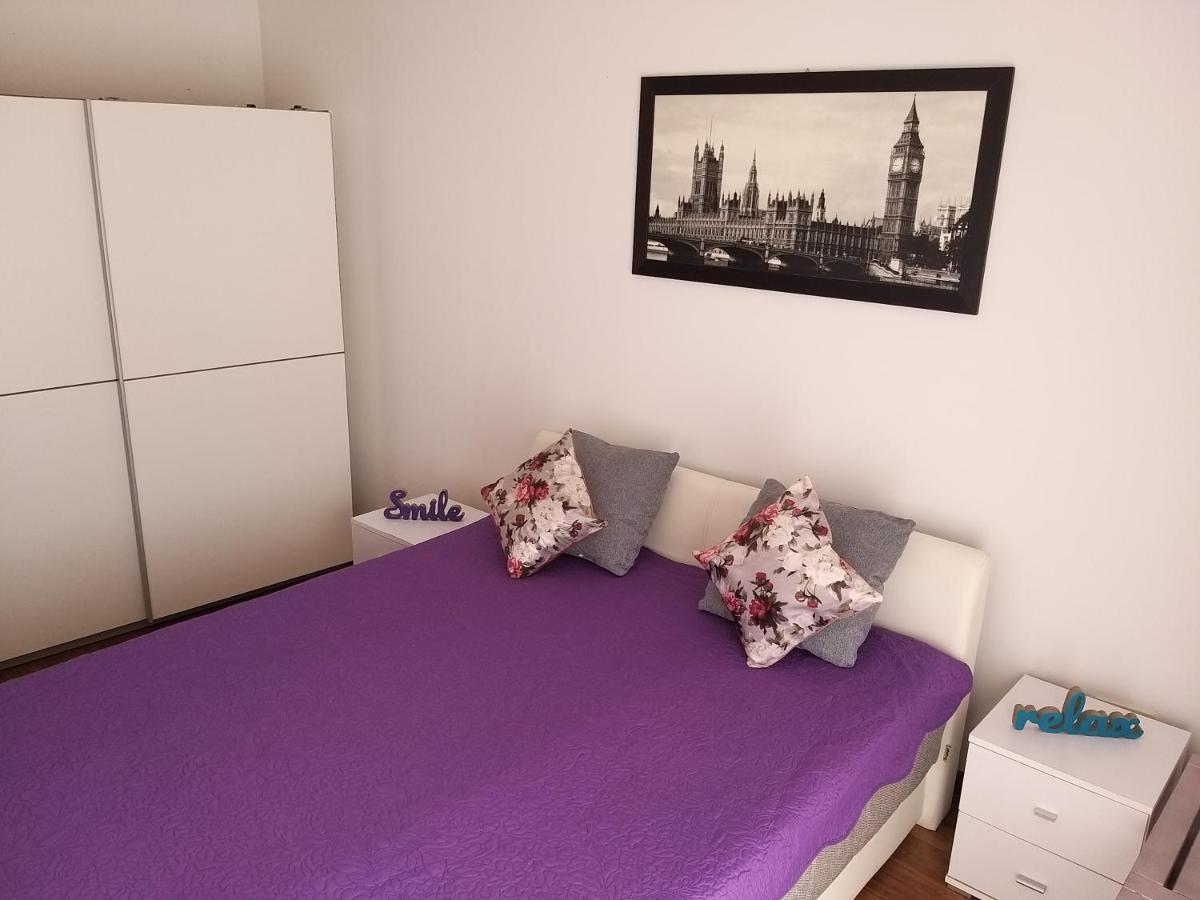 3 Bedroom Apartment With Terrace And Free Parking สปลิท ภายนอก รูปภาพ